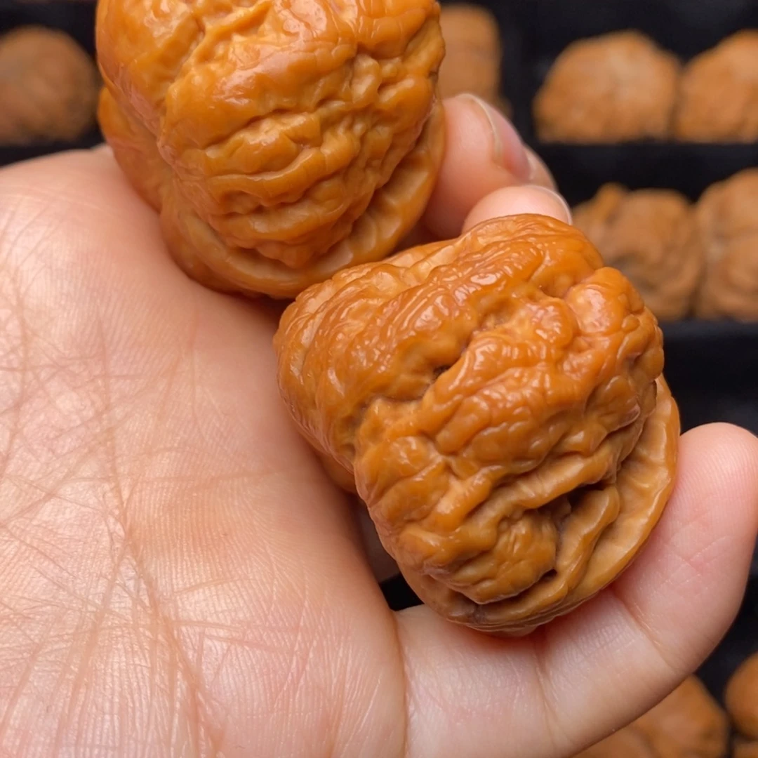 文玩核桃吊坠秦岭野生核桃