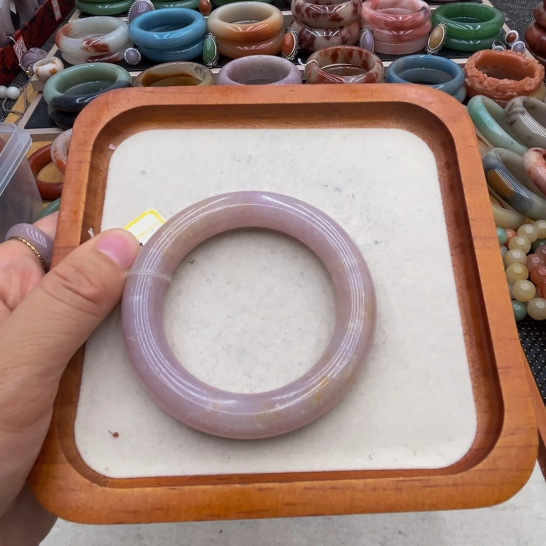 石英岩玉未镶嵌圈口52