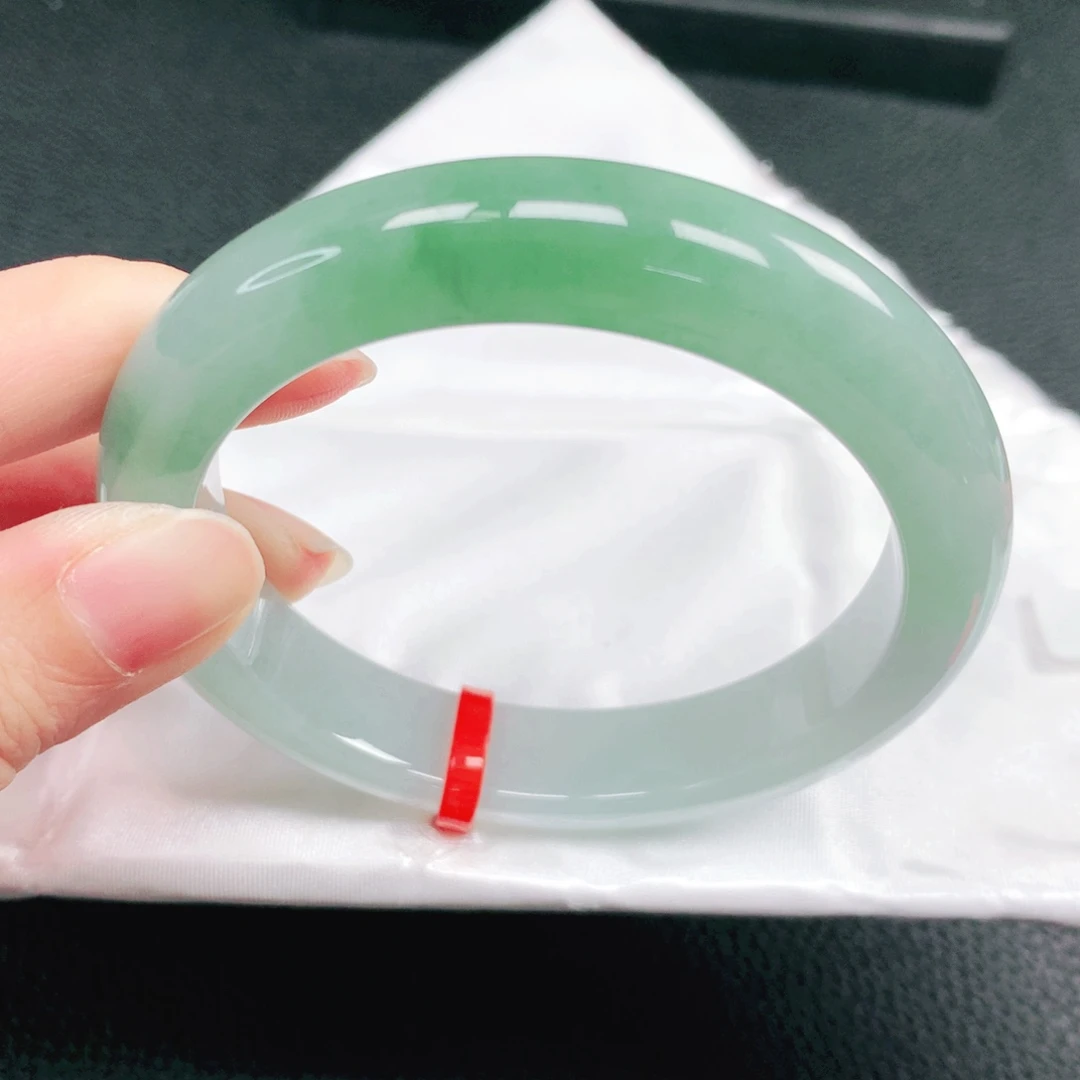 *****翡翠未镶嵌手镯58圈