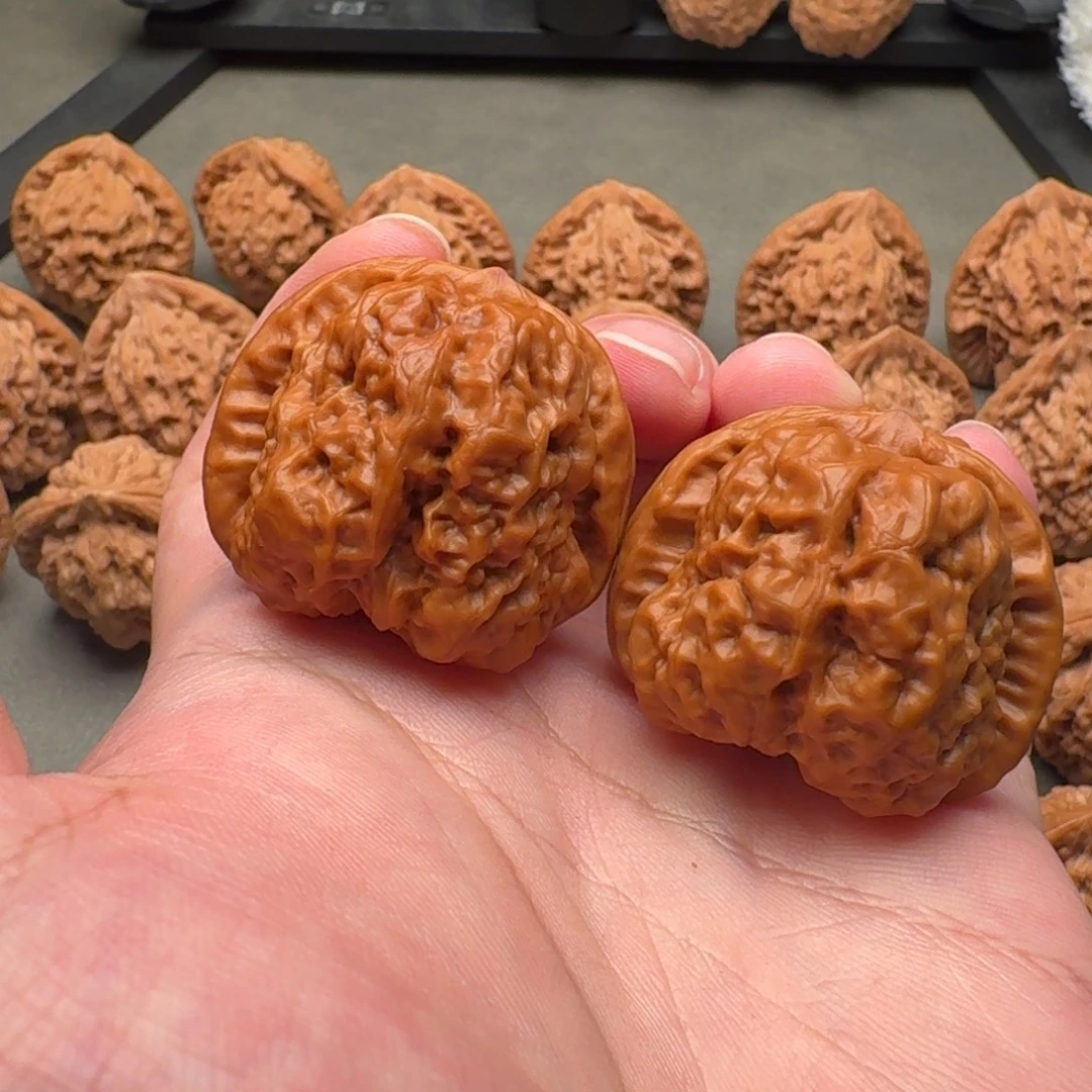 文玩核桃吊坠蛤蟆头