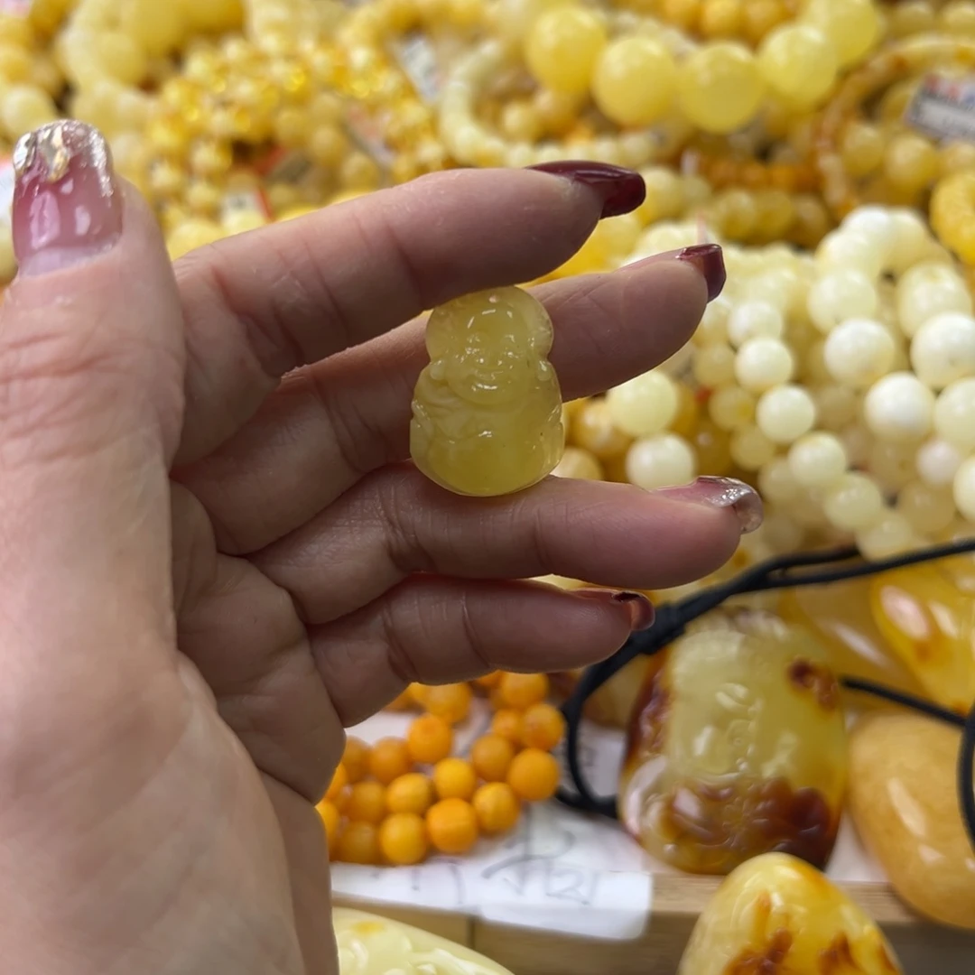 琥珀珠宝奇石未镶嵌