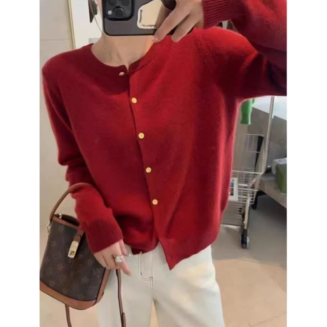 丽姐家~金扣红长袖网红时尚百搭宽松圆领毛衣开衫760