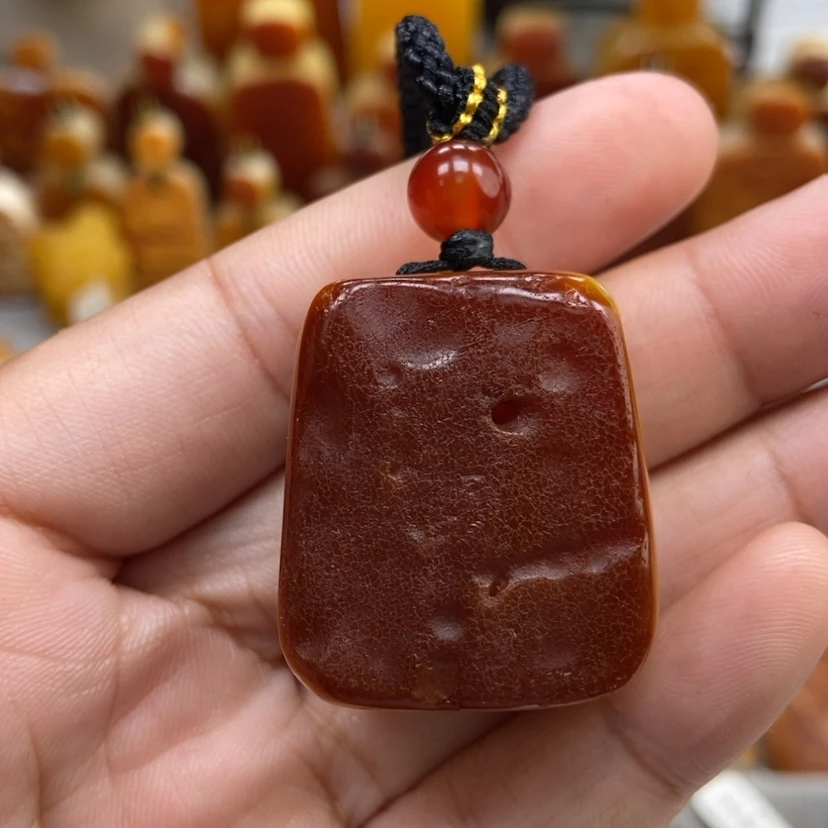 【闪购商品】琥珀颈饰未镶嵌