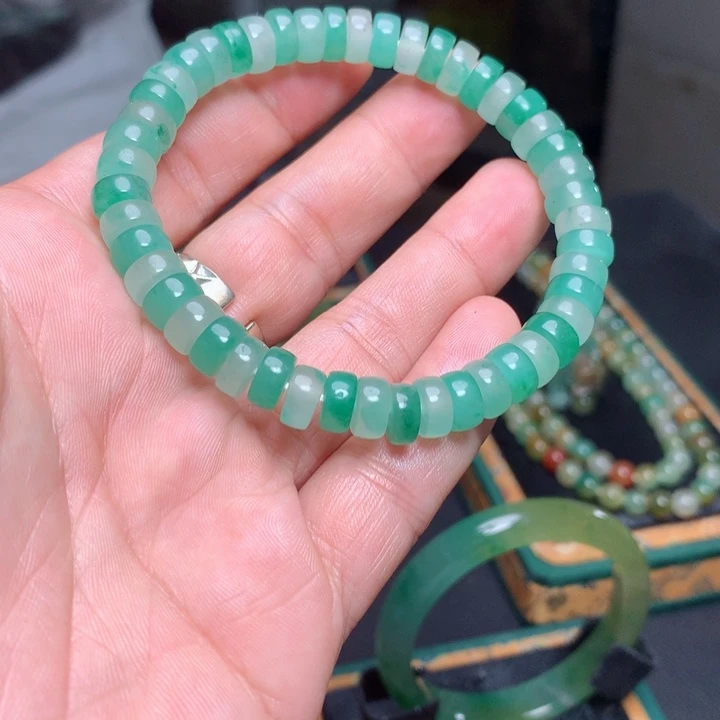 石英质玉手链未镶嵌