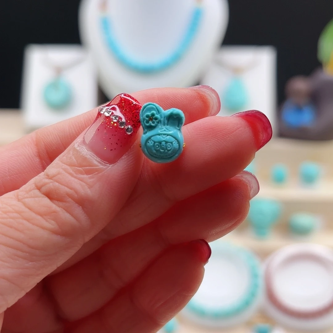 绿松石配饰未镶嵌