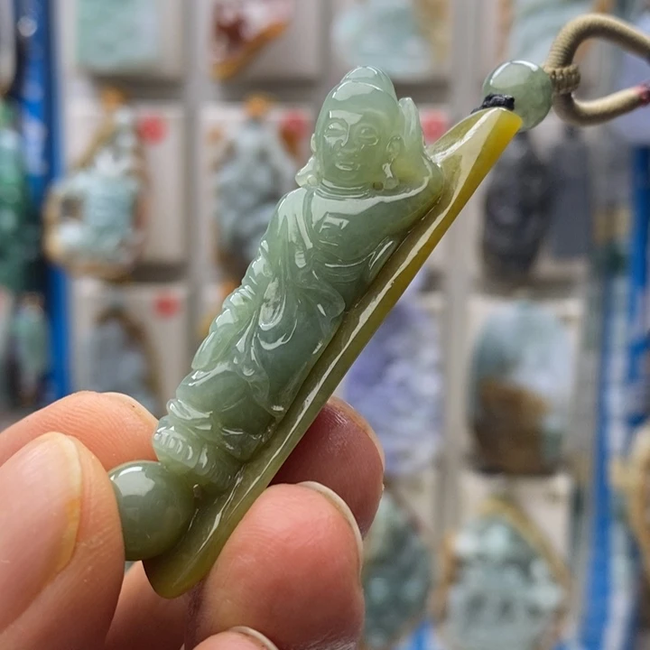 颈饰未镶嵌翡翠佛