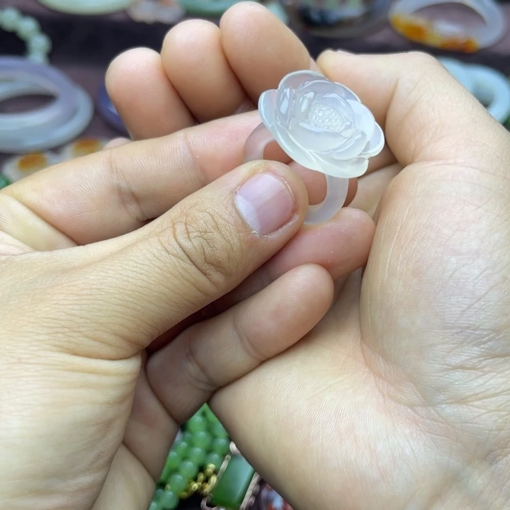 玛瑙/玉髓戒指未镶嵌
