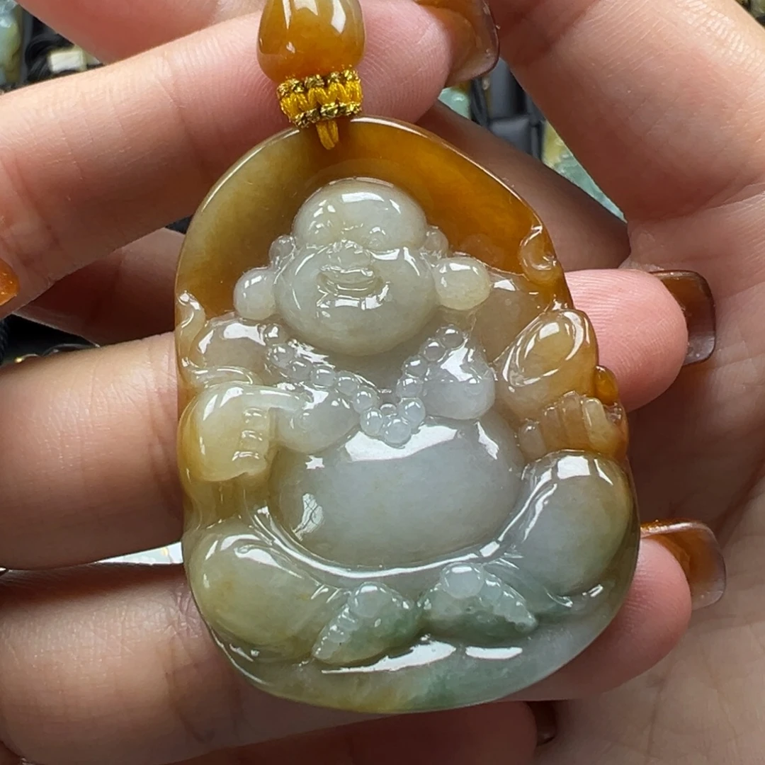 翡翠未镶嵌颈饰佛