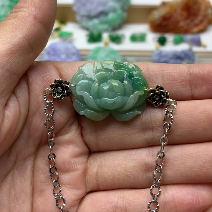 颈饰未镶嵌翡翠翡翠