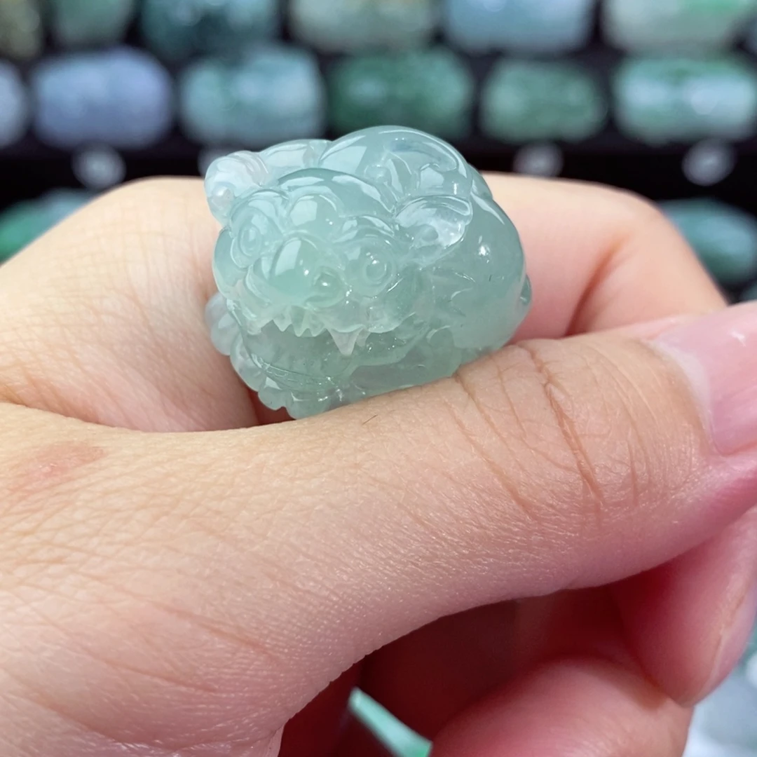 翡翠颈饰未镶嵌天然