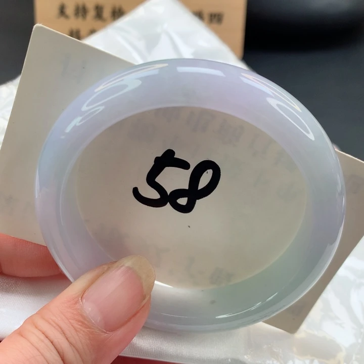 未镶嵌手镯翡翠正