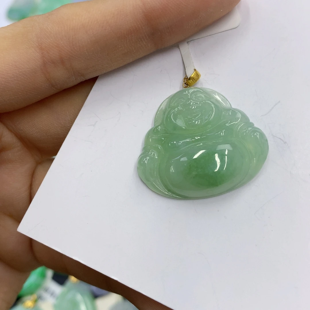 翡翠18K金镶嵌颈饰翡翠