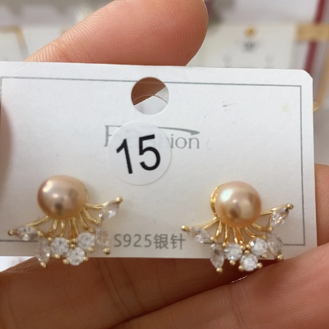 银S925镶嵌耳饰淡水珍珠