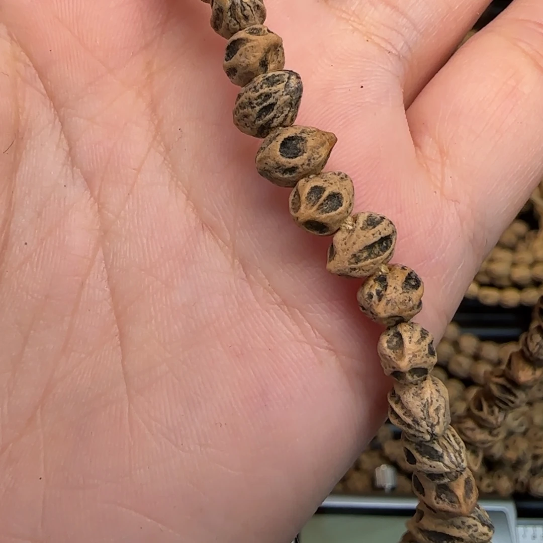 此***逸吊坠柏香籽/百香籽