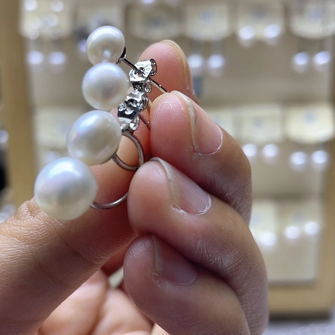 银S925镶嵌淡水珍珠耳饰