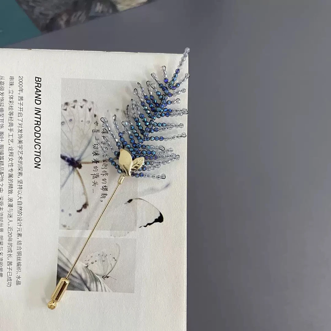 铜合金合成锆石胸针 1362新品时尚高货蓝色晶晶羽毛一字针胸针