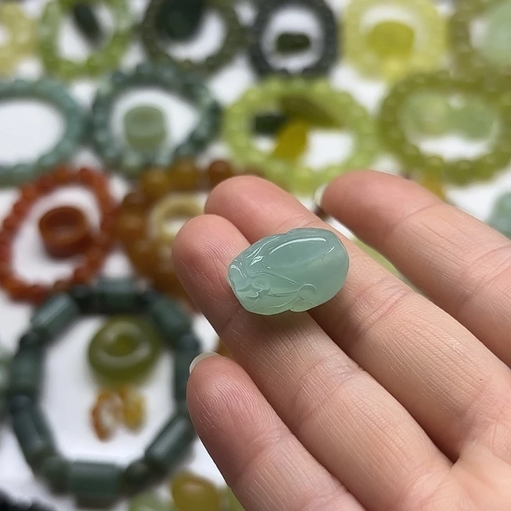 蛇纹石玉吊坠未镶嵌用****8