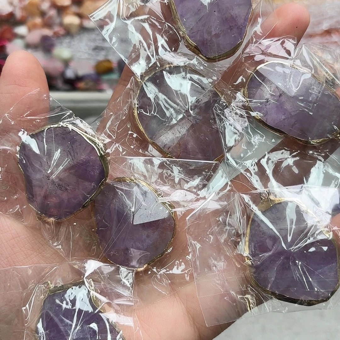 玛瑙/玉髓未镶嵌珠宝半成品紫水晶原石切吊坠一颗