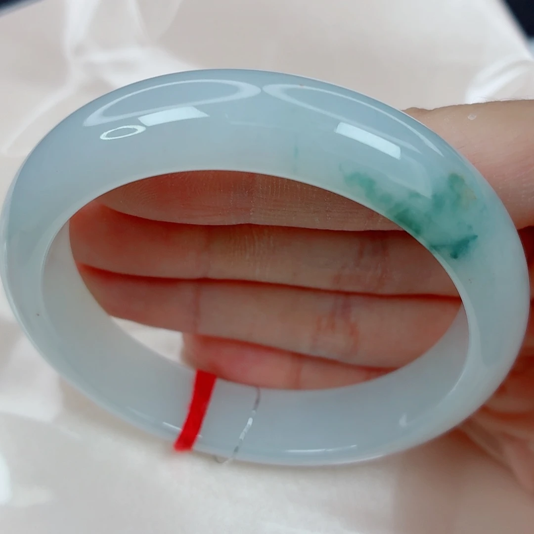 翡翠未镶嵌手镯58.2正圈，冰润白净飘花，版型好，035