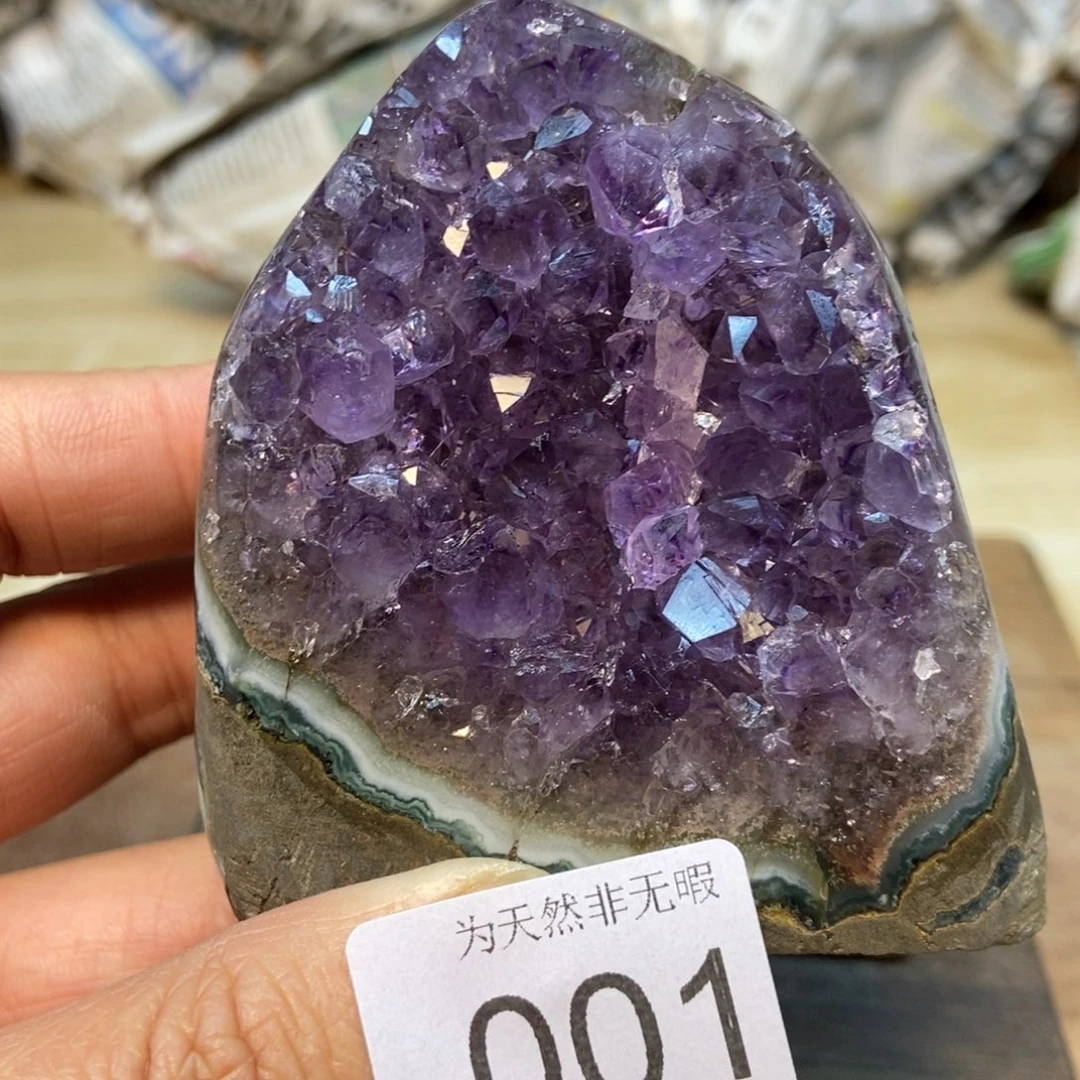 紫晶天然水晶摆件未镶嵌