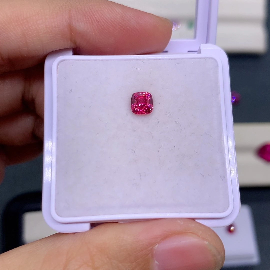 尖晶石裸石71分吉尔德曼辛绝地武士