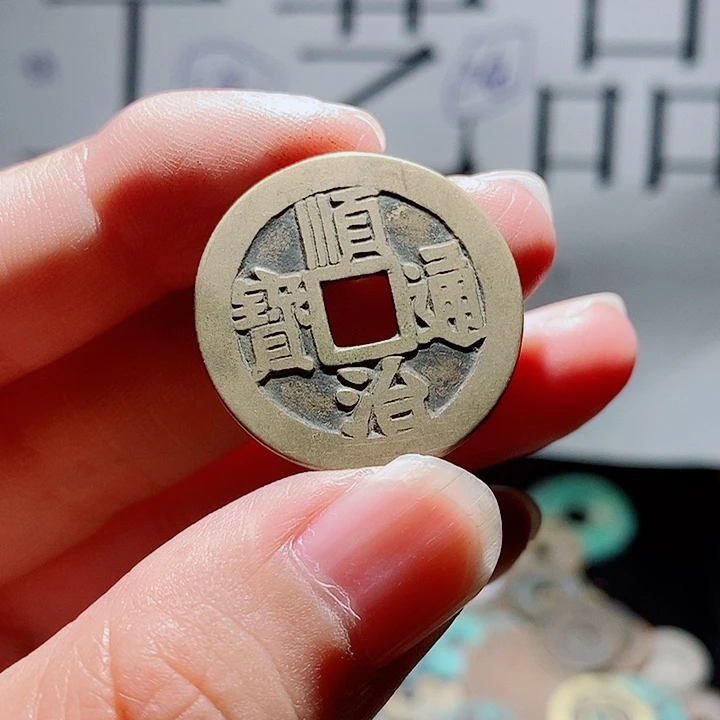 沉***1小陈小陈  手机工艺品挂件  031