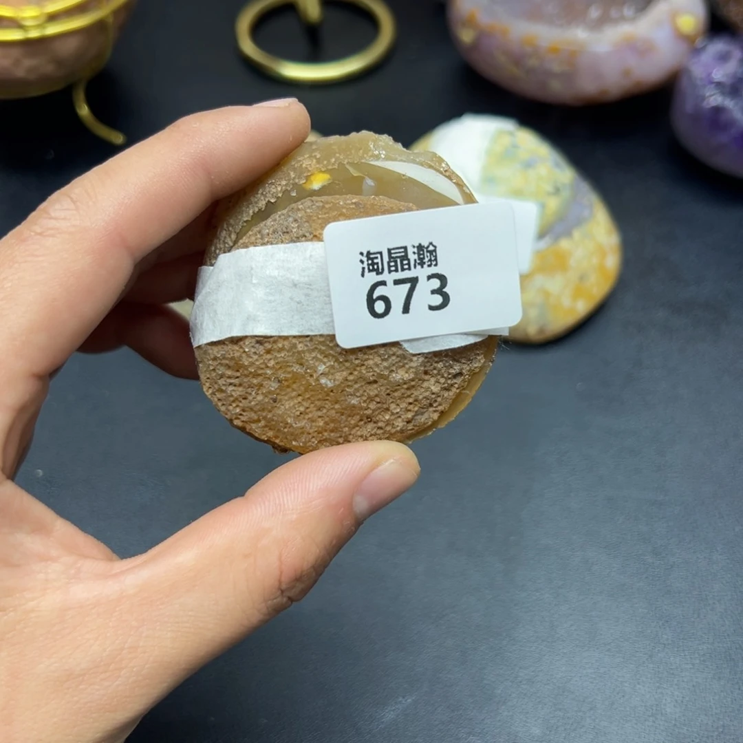 未镶嵌水晶大型摆件（非配饰）