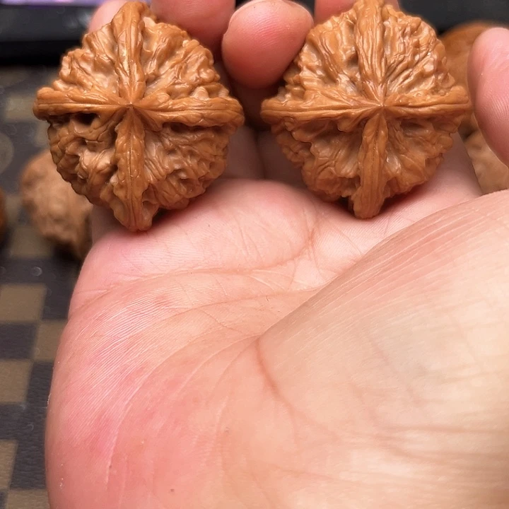 吊坠文玩核桃你们都在