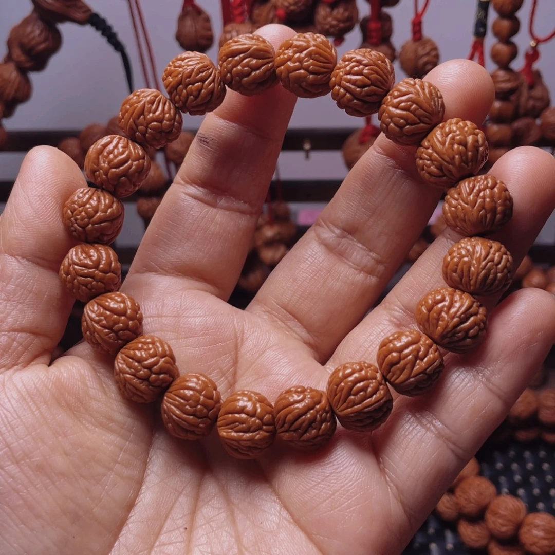 木质类龙纹桃枭手串