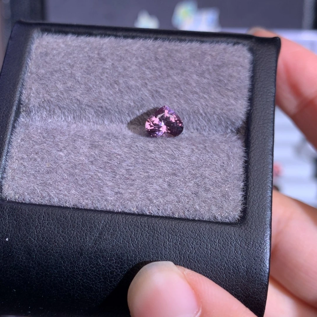 尖晶石裸石1.35ct