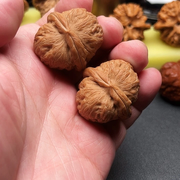 ****、吊坠文玩核桃37全品元宝