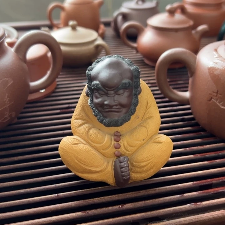 茶壶紫砂黄达摩。