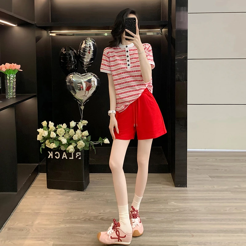 2025新款独特运动服亲肤透气套装女夏季条纹上衣短裤两件套潮牌女