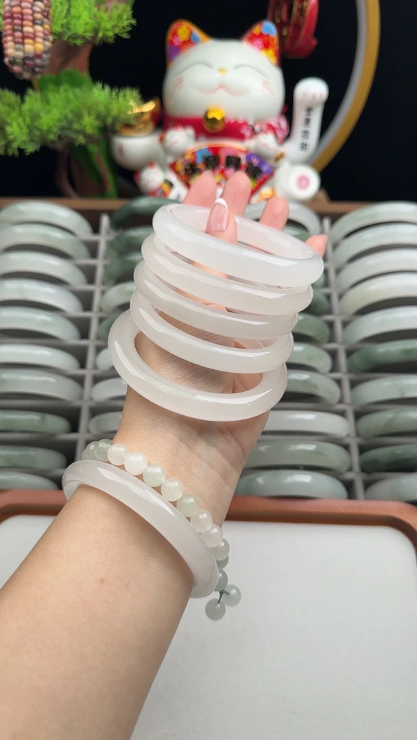 美美的金丝玉，天山翠白月光