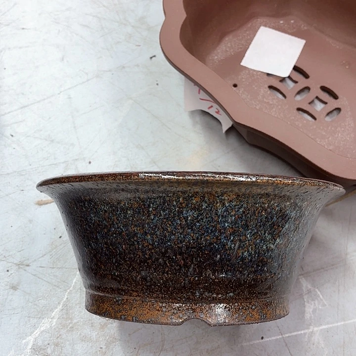 紫砂花盆紫砂的味道很