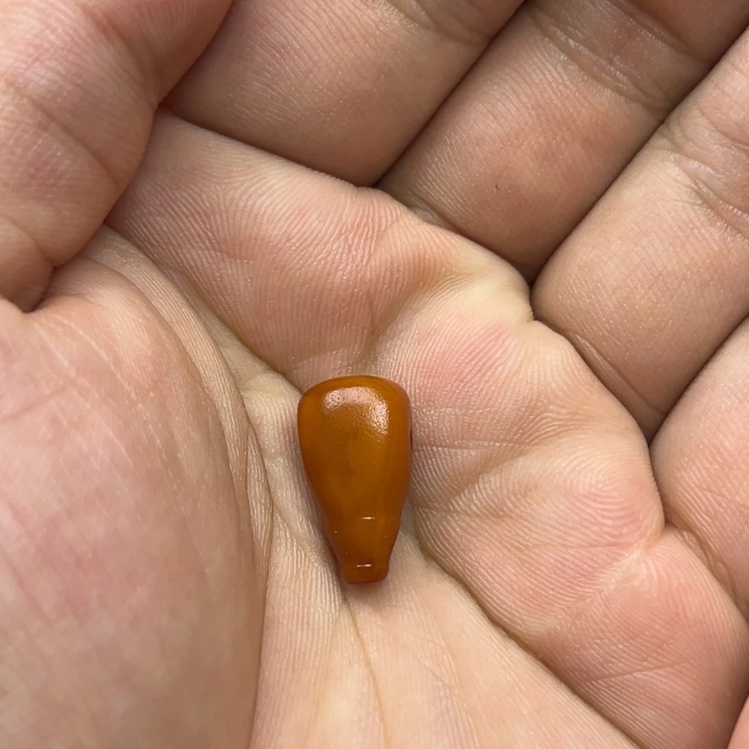 未镶嵌吊坠(不含链)蜜蜡