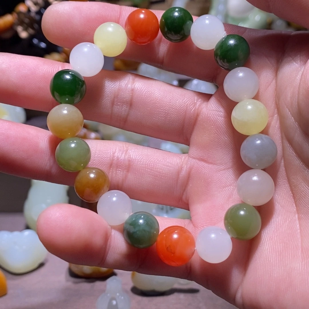 和田玉未镶嵌车挂