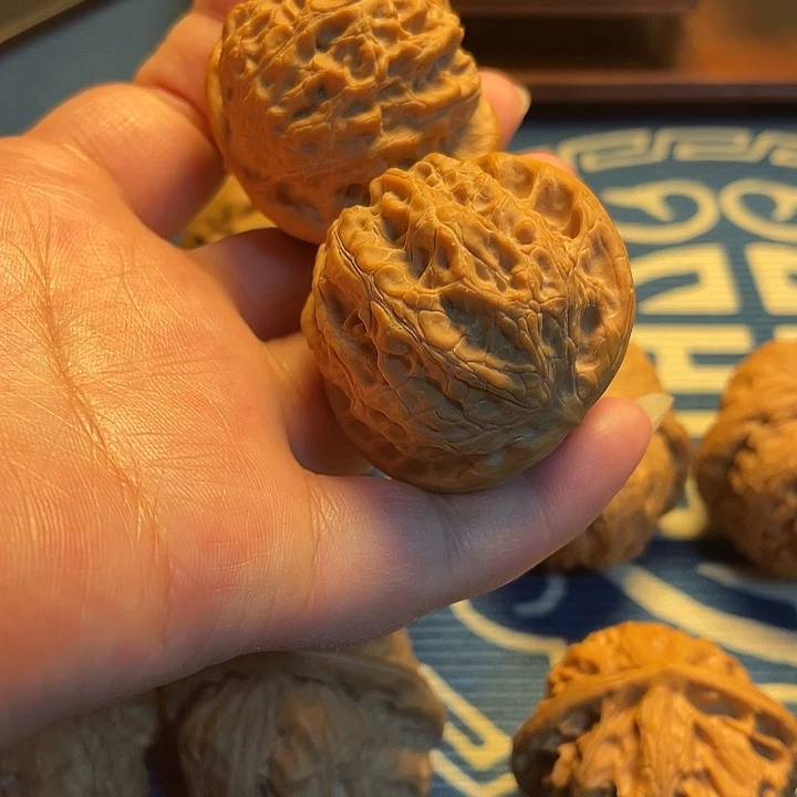 吊坠文玩核桃血麒麟