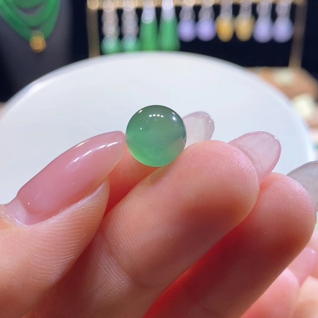 翡翠未镶嵌吊坠(不含链)翡翠冰深绿圆珠
