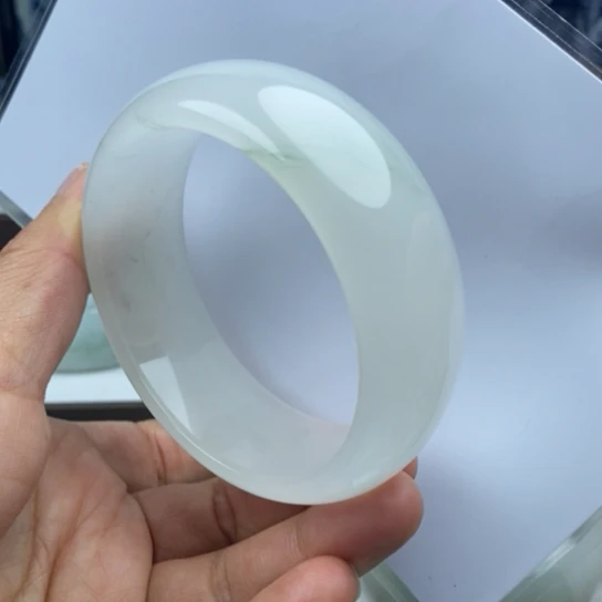 石英质玉（金丝玉）未镶嵌手镯