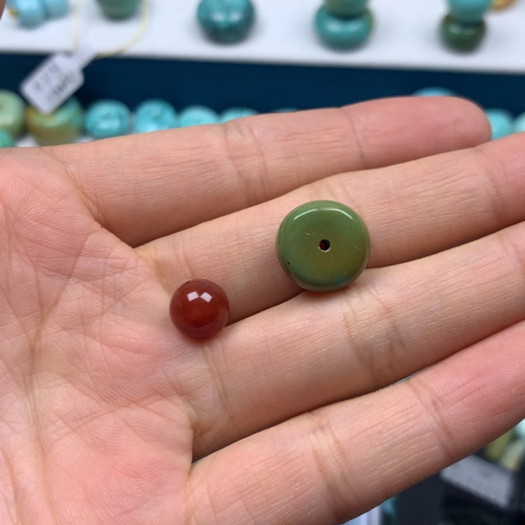 【闪购商品】南红玛瑙未镶嵌珠宝奇石墨*