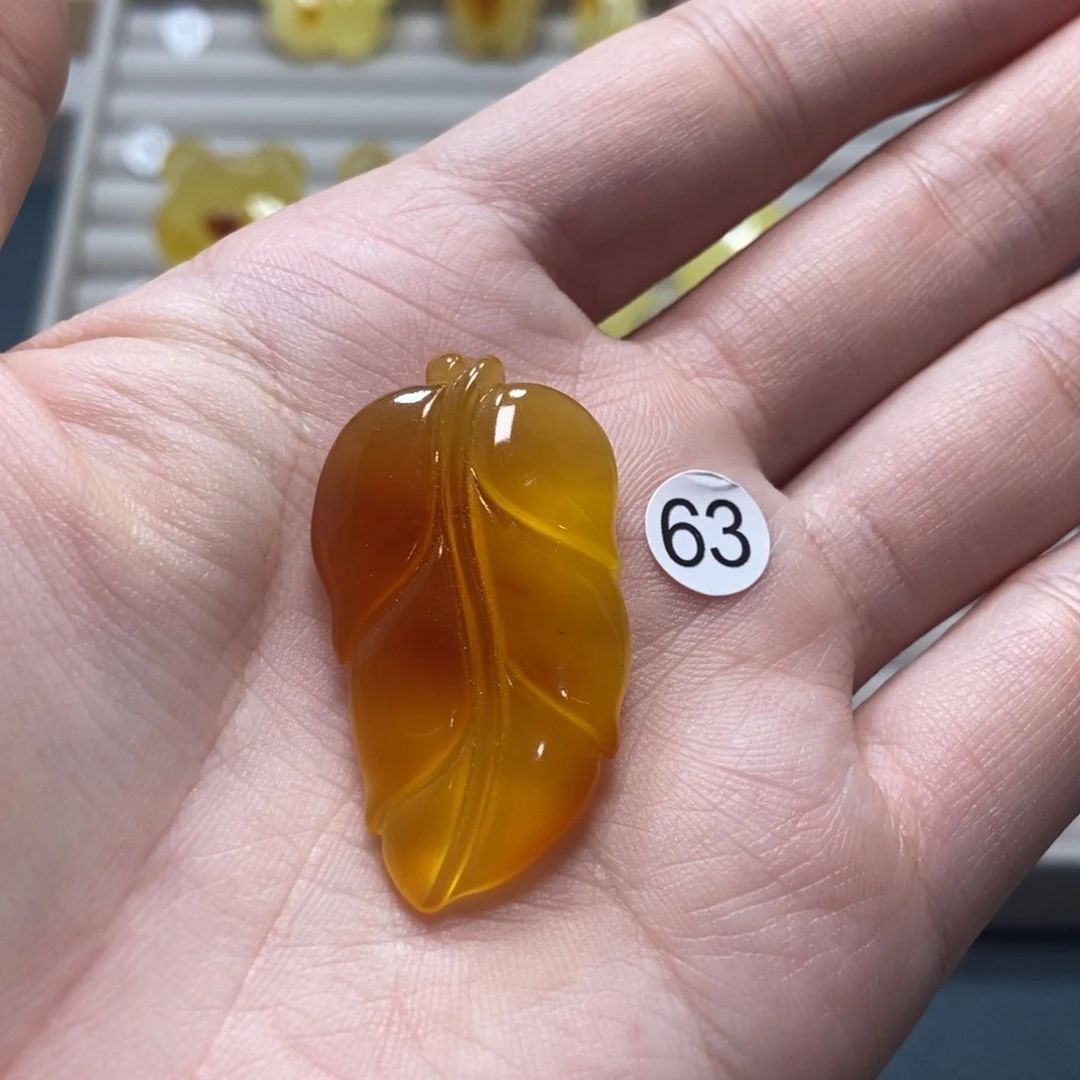 未镶嵌琥珀裸石天然琥珀蜜蜡吊坠