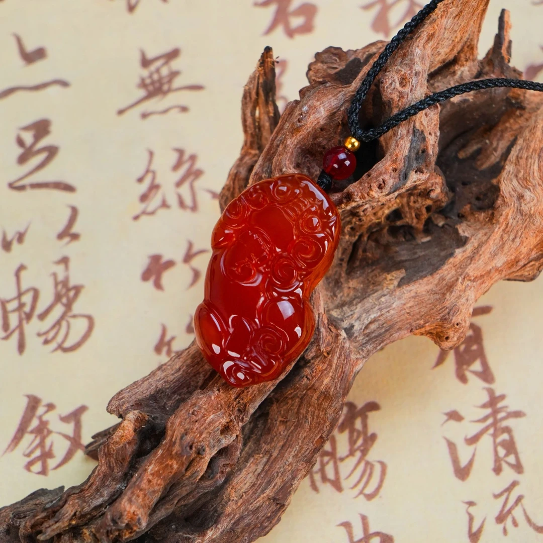 Y-764 天然红玛瑙 貔貅吊坠【配绳】