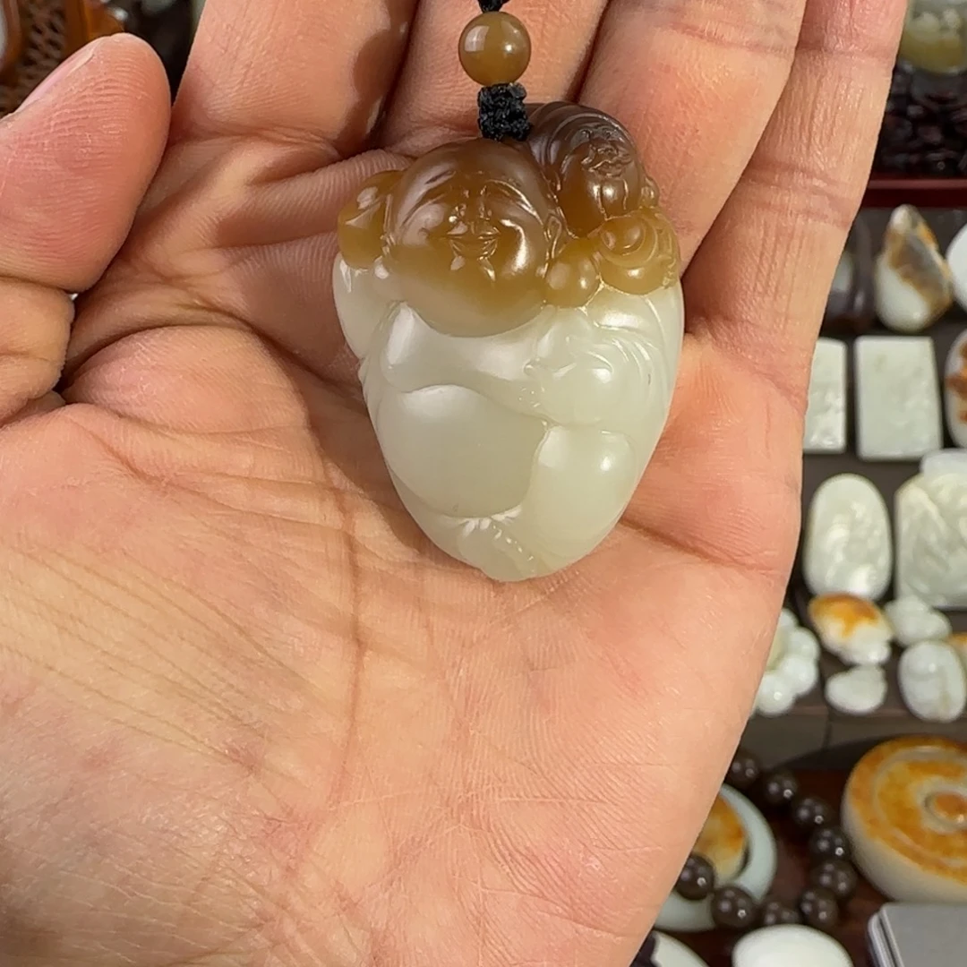 和田玉（糖玉）未镶嵌颈饰