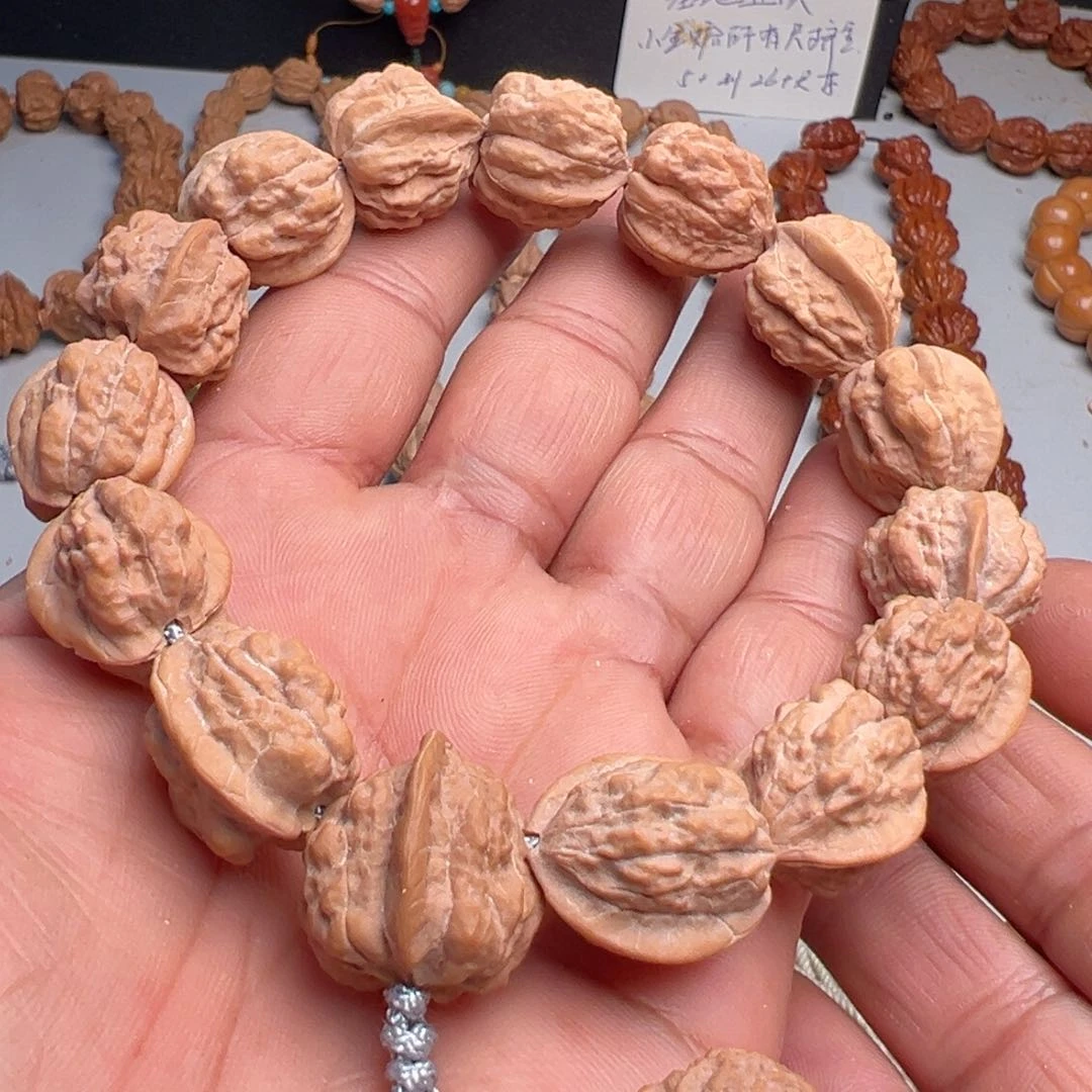 吊坠猴头核桃金蟾18太空舱