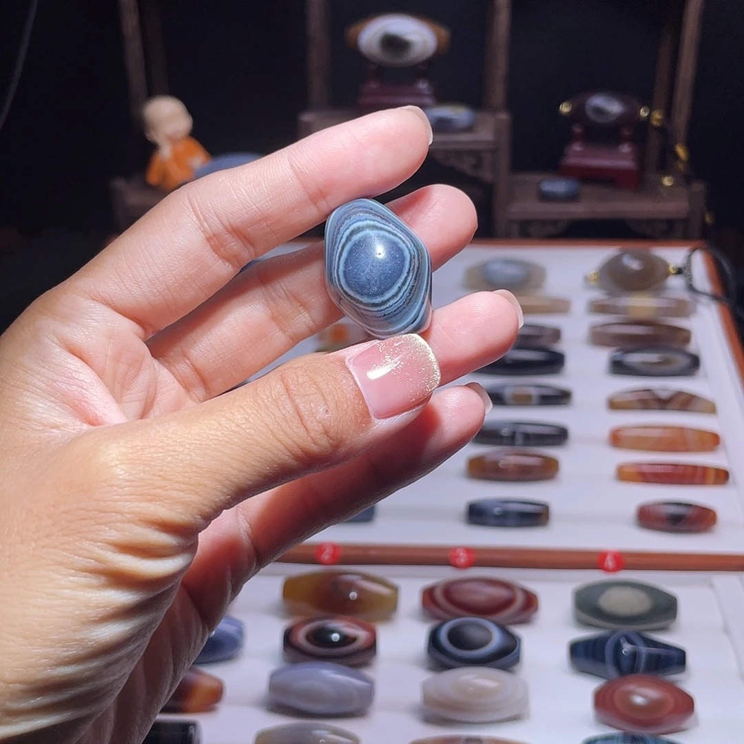 玛瑙/玉髓未镶嵌吊坠(赠链)