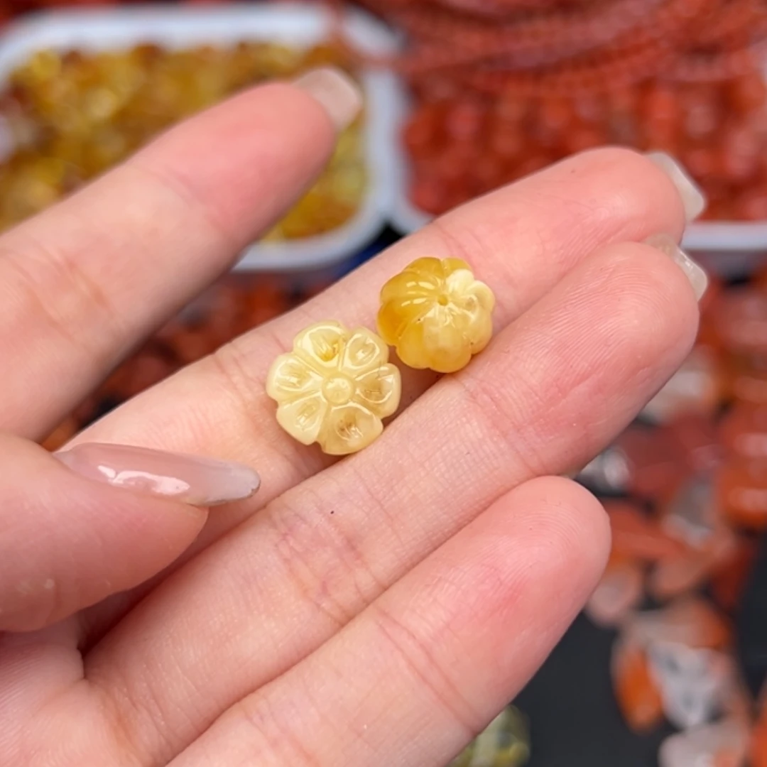 豆***猫琥珀未镶嵌吊坠(不含链)