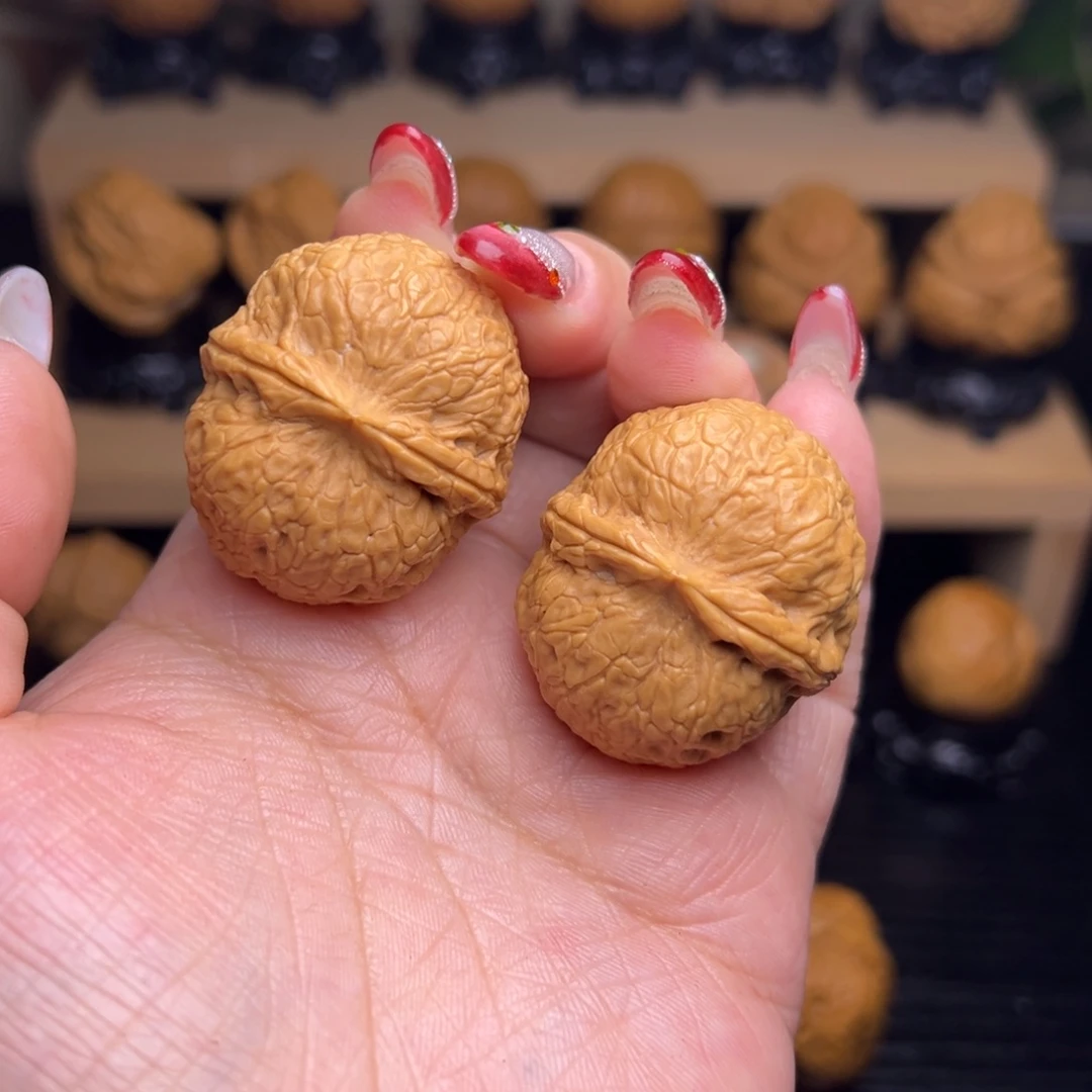 文玩核桃吊坠7z------37尺42克