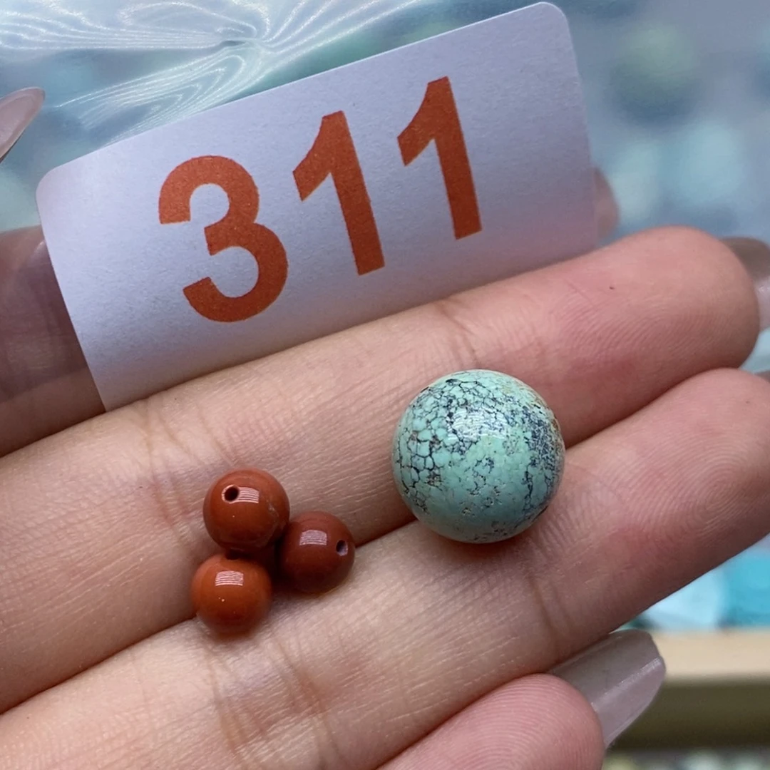 南红玛瑙未镶嵌珠宝奇石