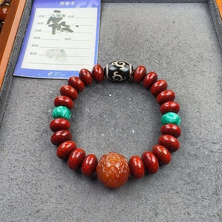 星月菩提吊坠手串